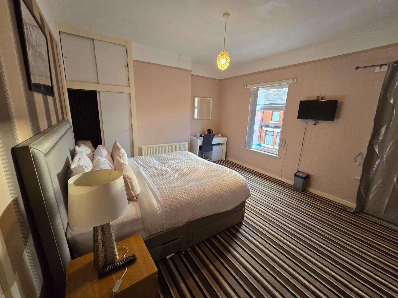 Poshval Hotel Manchester Ngoại thất bức ảnh