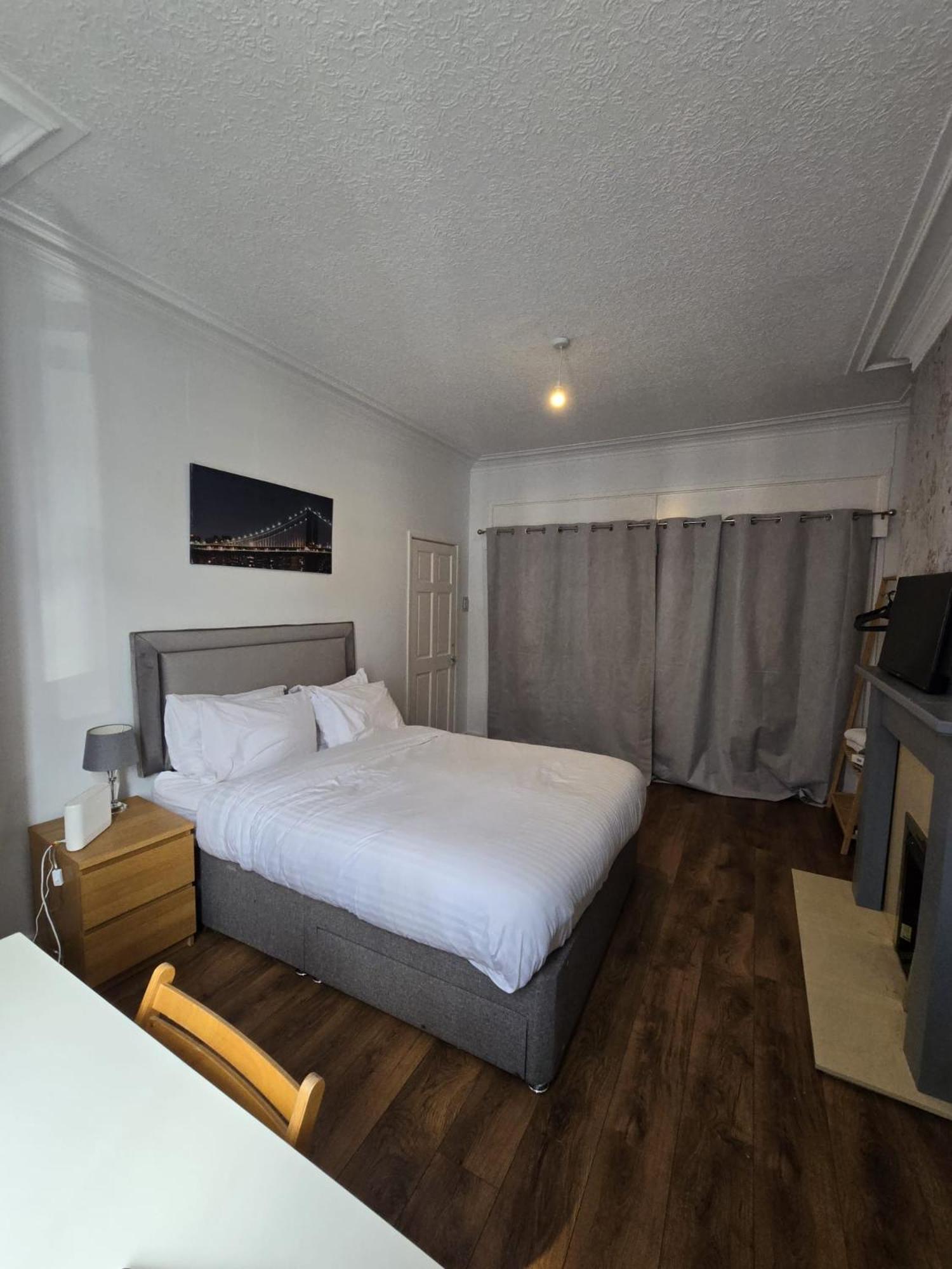 Poshval Hotel Manchester Ngoại thất bức ảnh